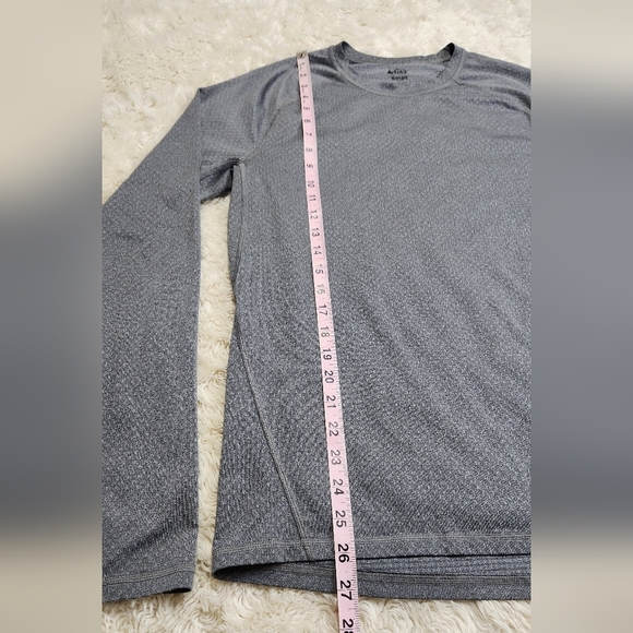 REI Co-op Lightweight Base Layer Long-Sleeve Crew Top Shirt Men's Sz Small Gray - Picture 8 of 10